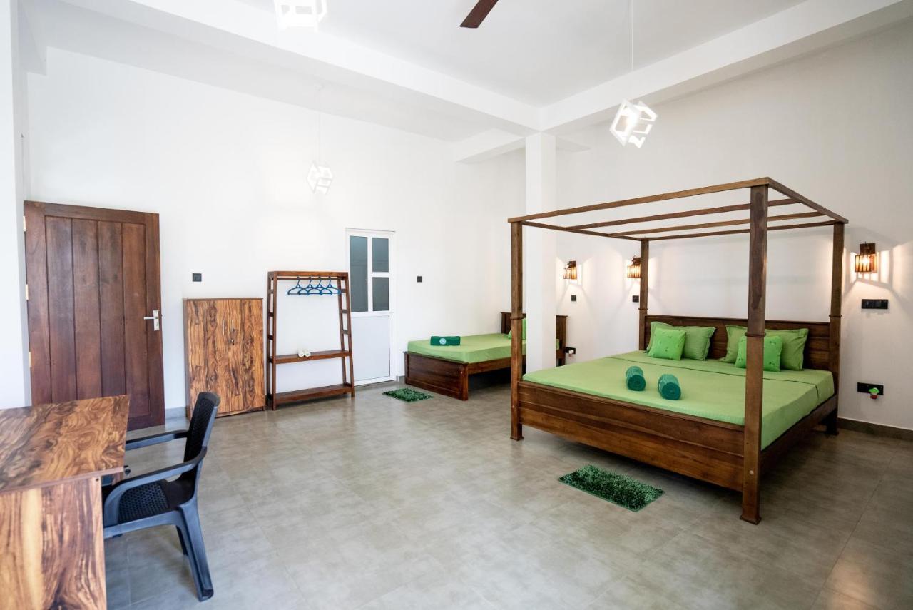 Plantation Surf Inn & Restaurant - มิดิกามาอีสต์ ภายนอก รูปภาพ
