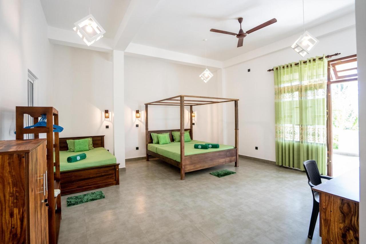 Plantation Surf Inn & Restaurant - มิดิกามาอีสต์ ภายนอก รูปภาพ