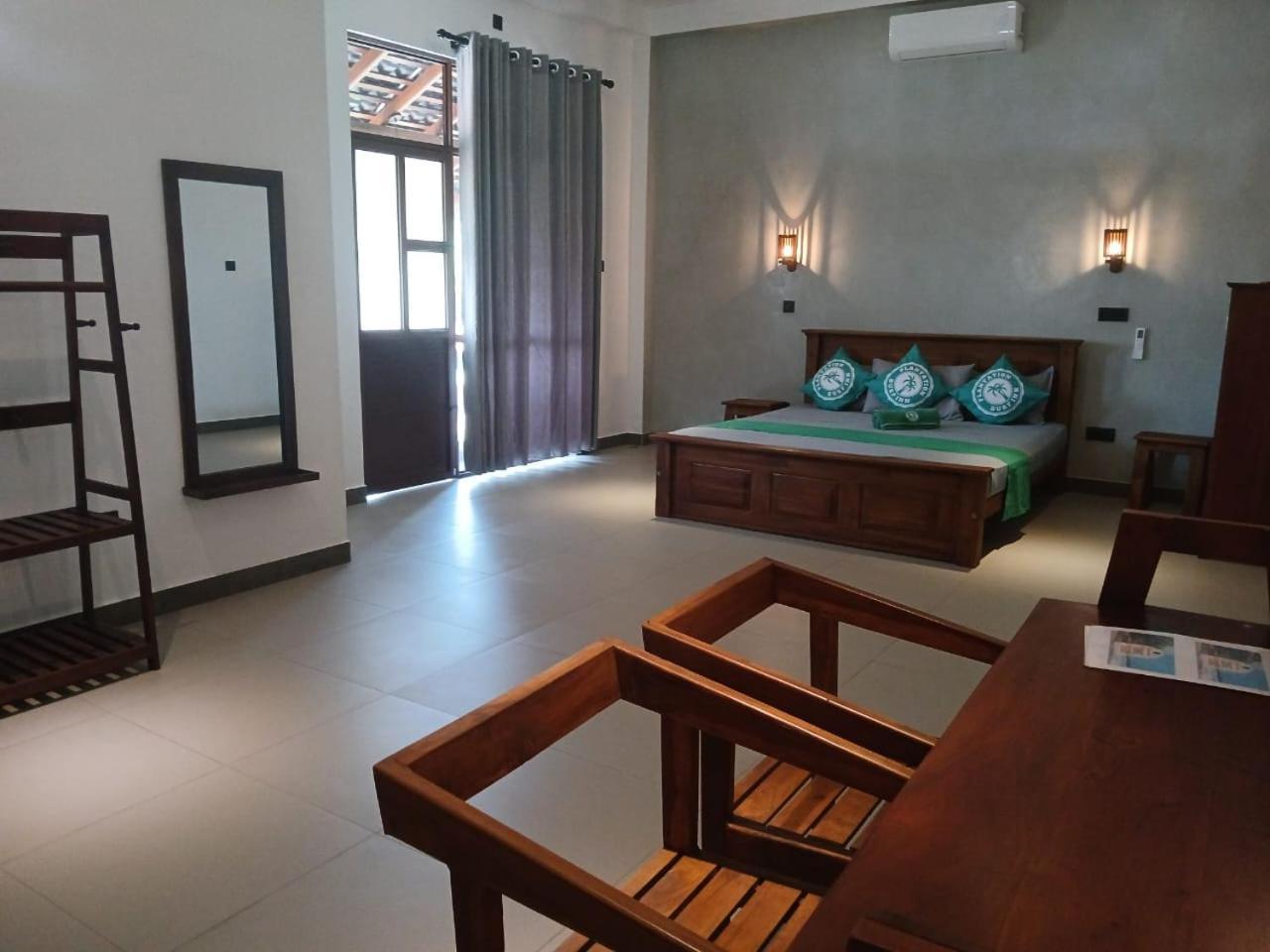 Plantation Surf Inn & Restaurant - มิดิกามาอีสต์ ห้อง รูปภาพ